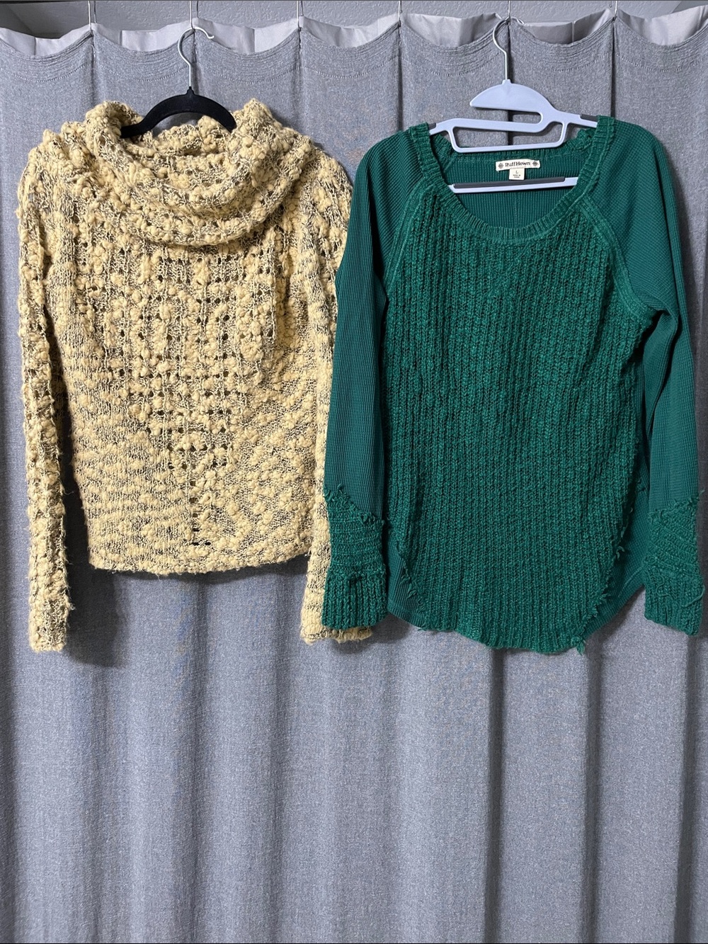 Green Scoop-Neck and Gold with Black Knit Sweaters